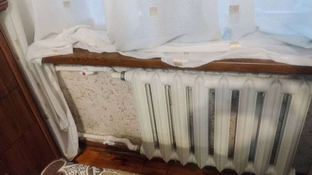 Продам чугунные батареи б/у