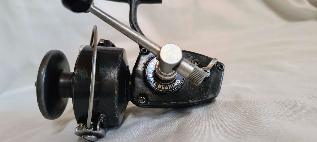 Много рядка колекционерска макара Ryobi 166