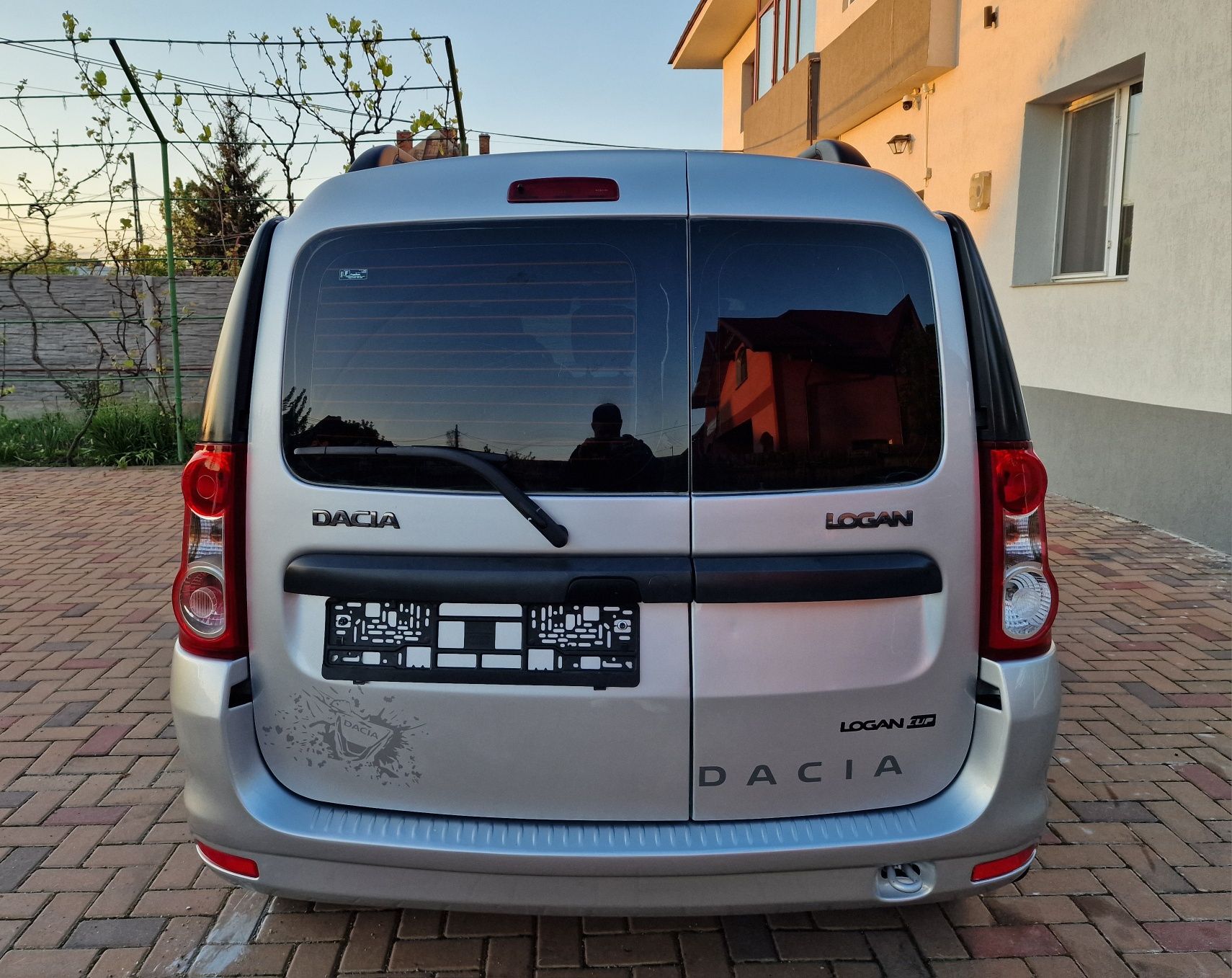 Dacia Logan 1.5 dci 90 cp * Euro 5* 7 locuri