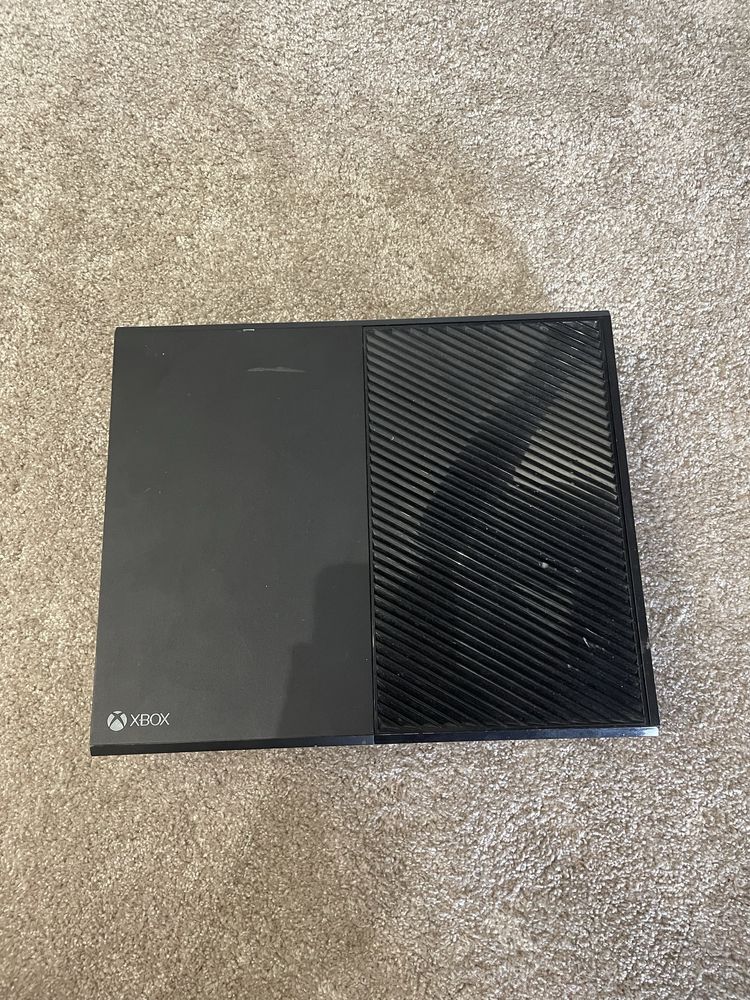 Xbox series one с 14 игри