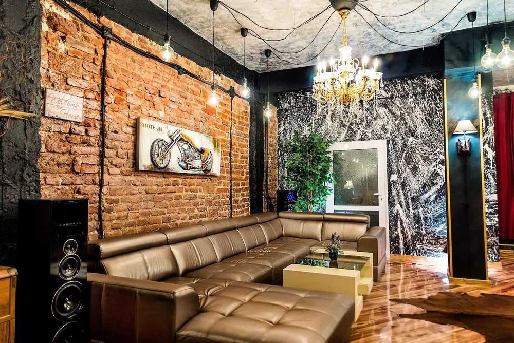 Продава се Тристаен апартамент в София, Център - 83 кв.м за 3133 €/кв.м - Снимка #3