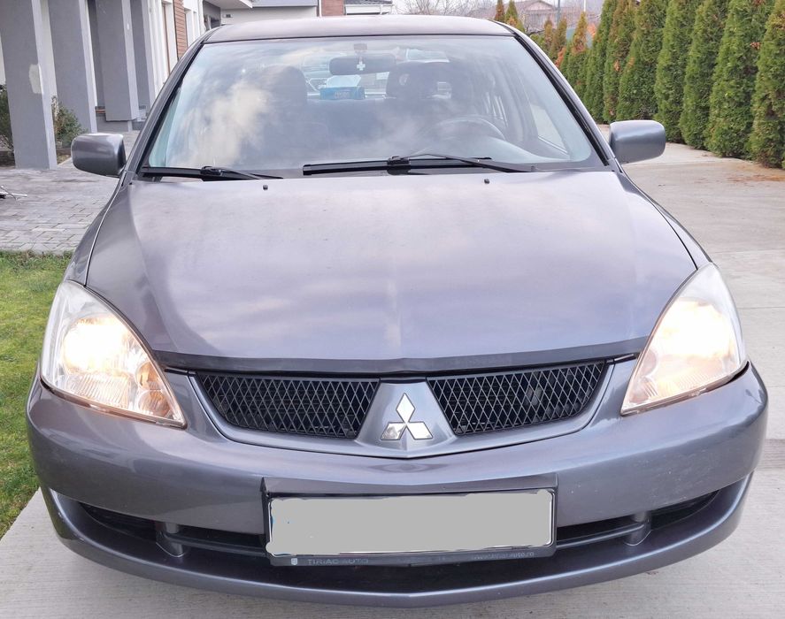 MITSUBISHI Lancer VIII 1.6i 16v Benzină - OFERTĂ pentru pasionați!