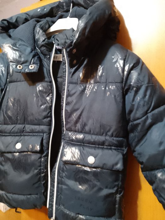 H&M яке с единороги.110-116н.