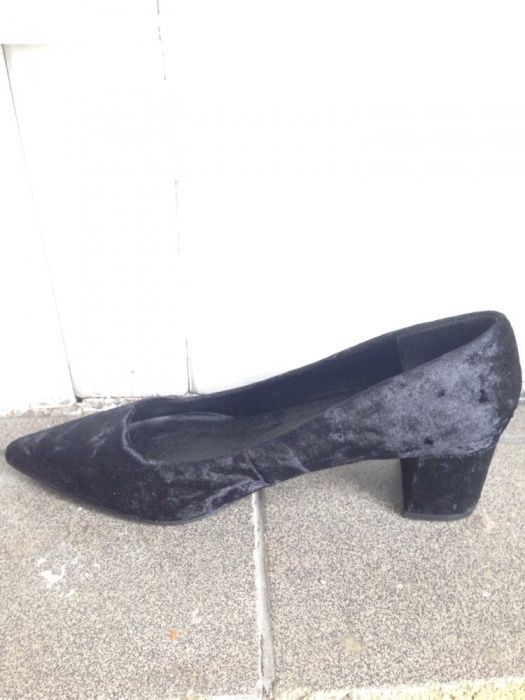 Pantofi dama Reserved negru velur nr 37