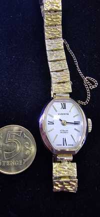 Продам винтажные золотые часы 375 ой пробы (Швейцария)