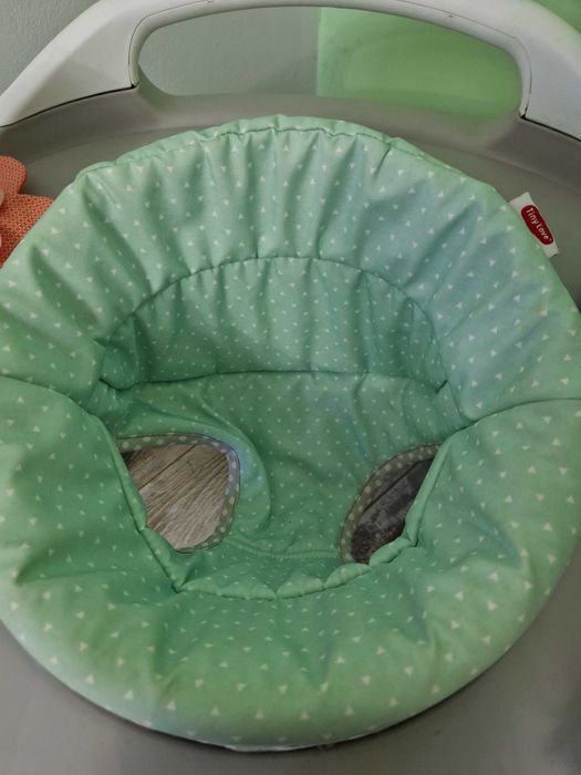 Мобилен център за игра Tiny Love / проходилка