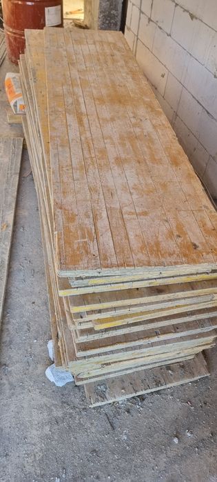 Cofraje doka montanti pene