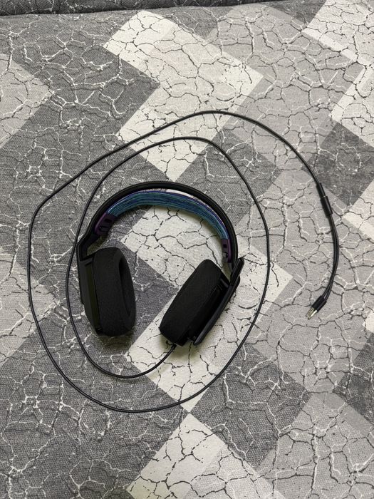 Logitech G335 слушалки