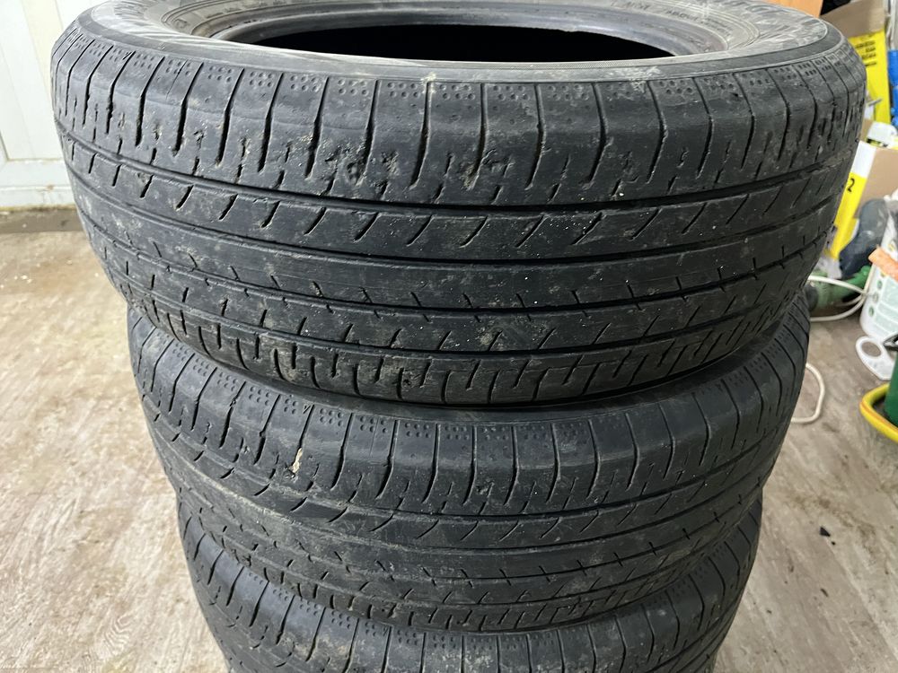 Летние шины Yokohama 205/65 R16