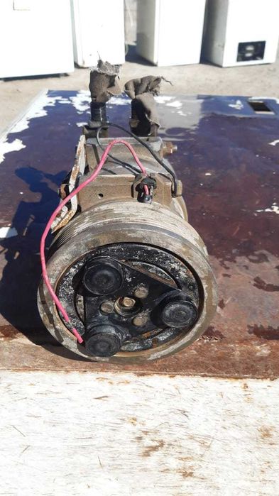 Компрессор автокондиционера Ивеко