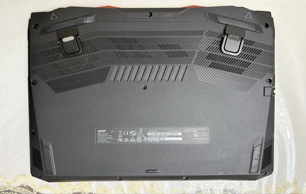 Продаю ACER NITRO 5. Тянет 3ds max, auto cad, revit, adobe, cs2, dota