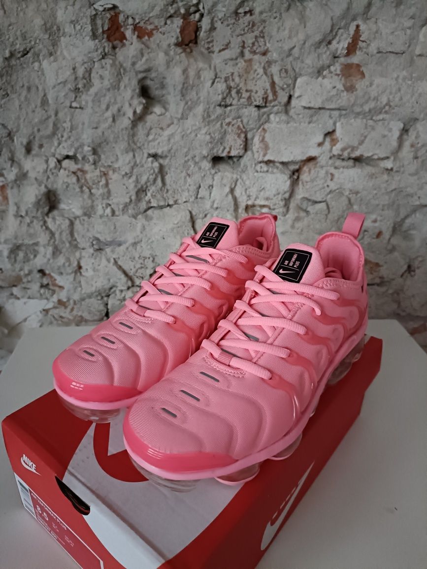 Nike Air Vapormax Plus 37,37.5,38,38.5,39,40
