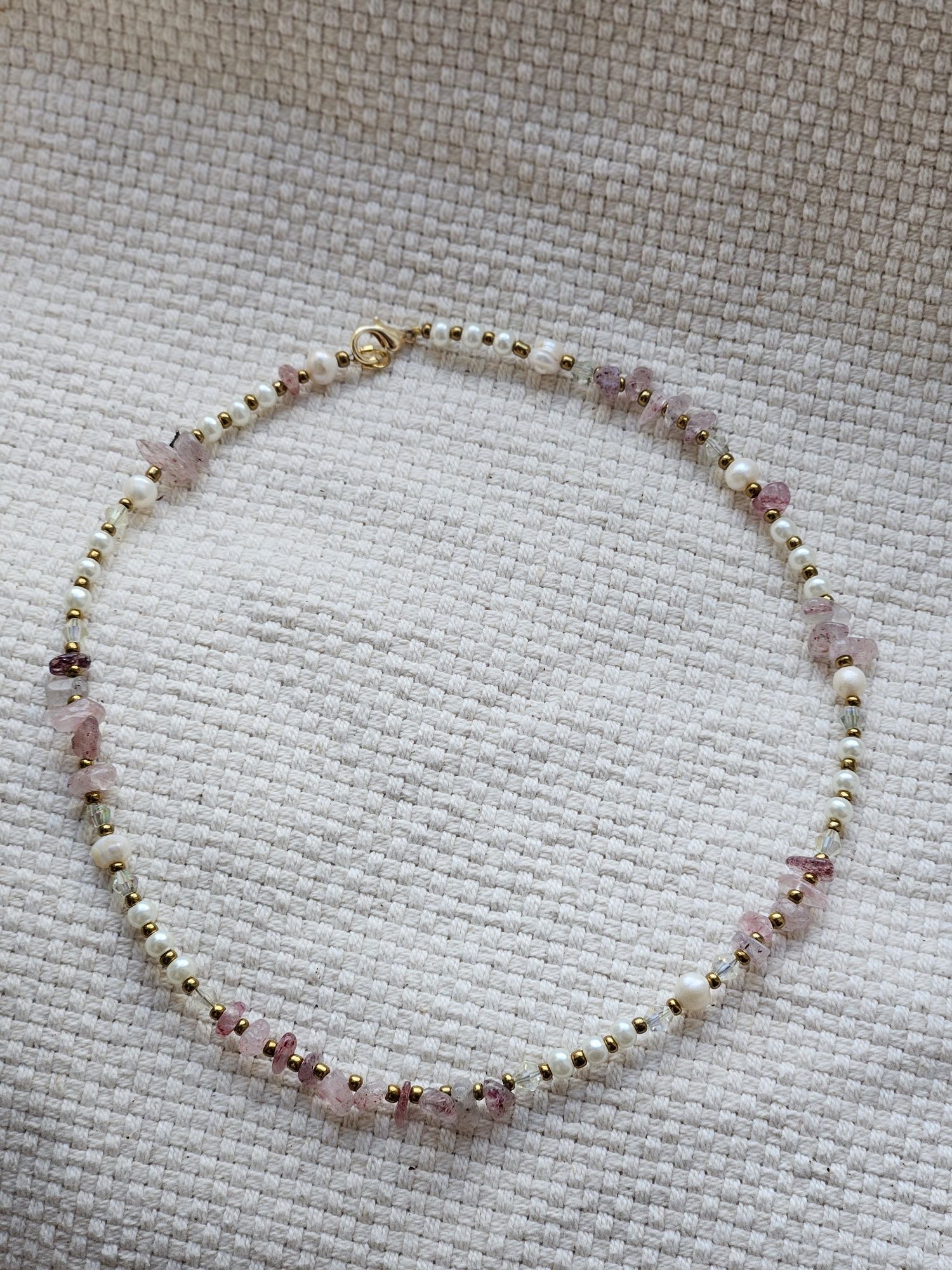 Lantisor cu agate si perle de cultura