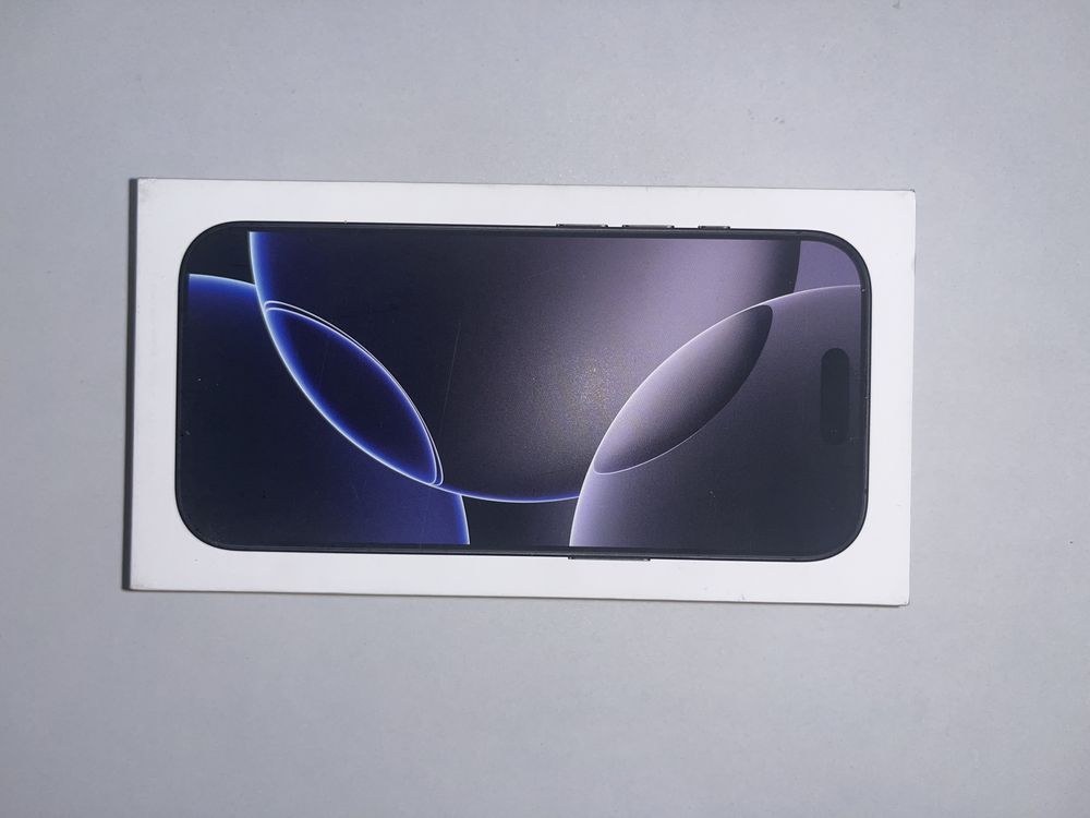 Чисто нов, неразпечатан Iphone 16 Pro Black, 1TB