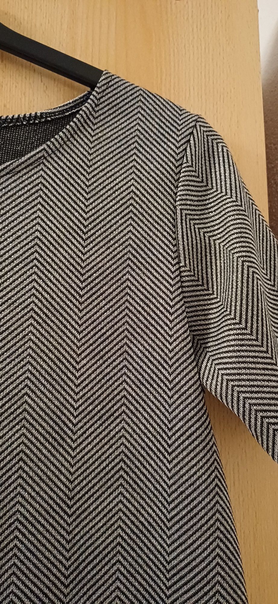 rochie absolut superbă,  sclipitoare