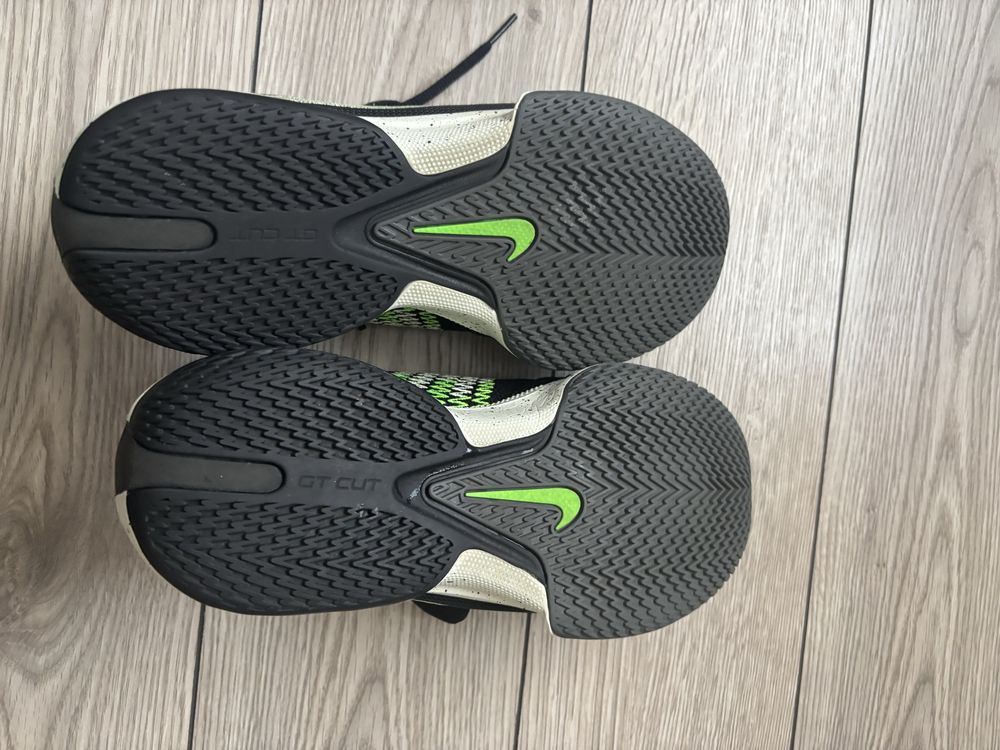 Adidasi basket nike gt cut academy