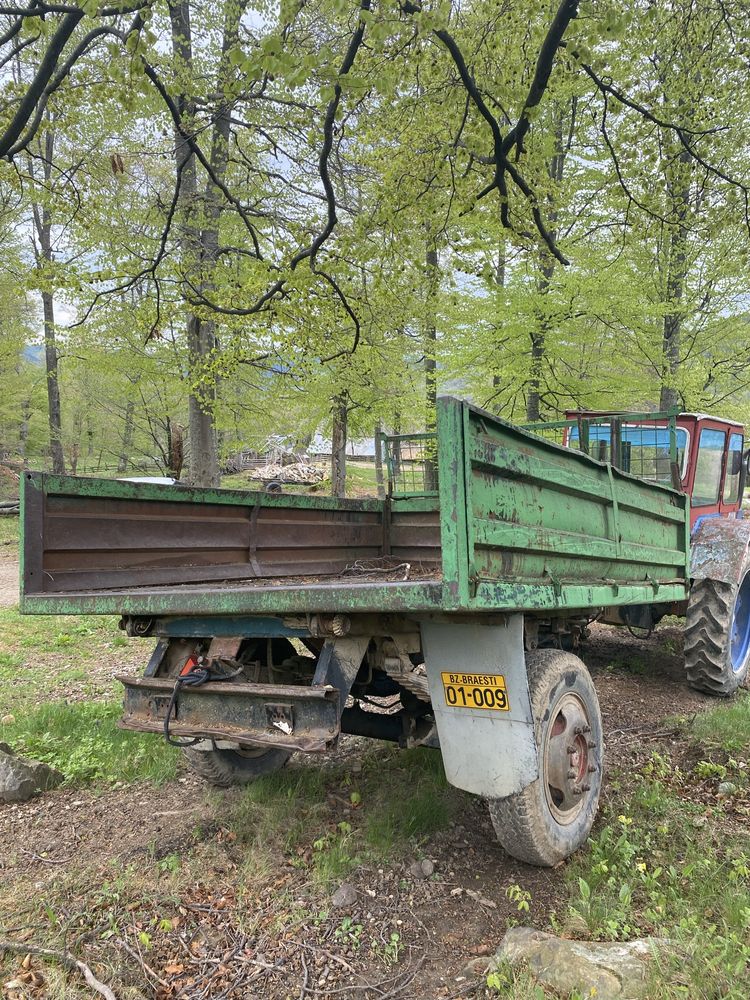 Tractor UTB 650 de vânzare