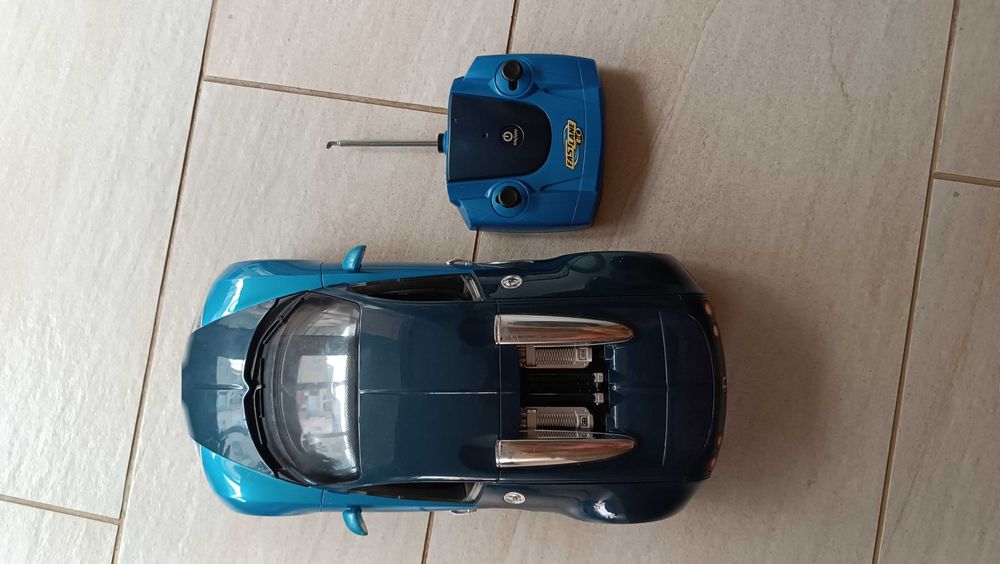 Кола бугати Bugatti с дистанционно управление