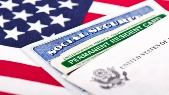 Green Card  Amerikaga kirish uchun chipta
