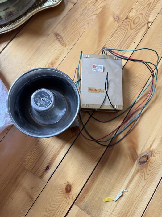 Serena sotiladi 300 ming sum