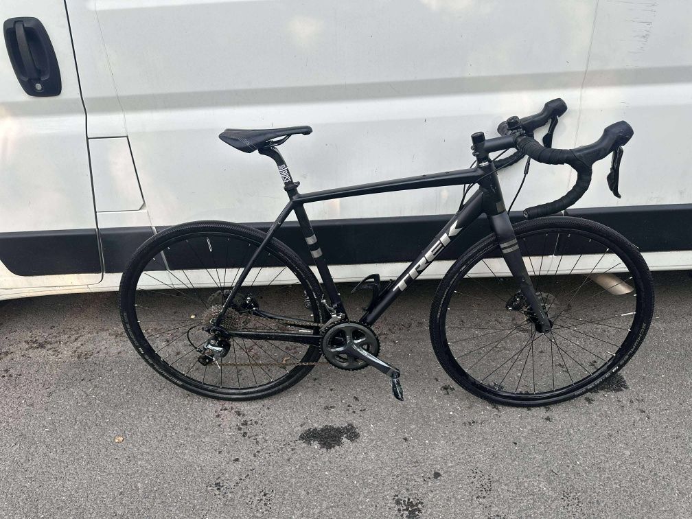Bicicleta Trek checkpoint alt 4