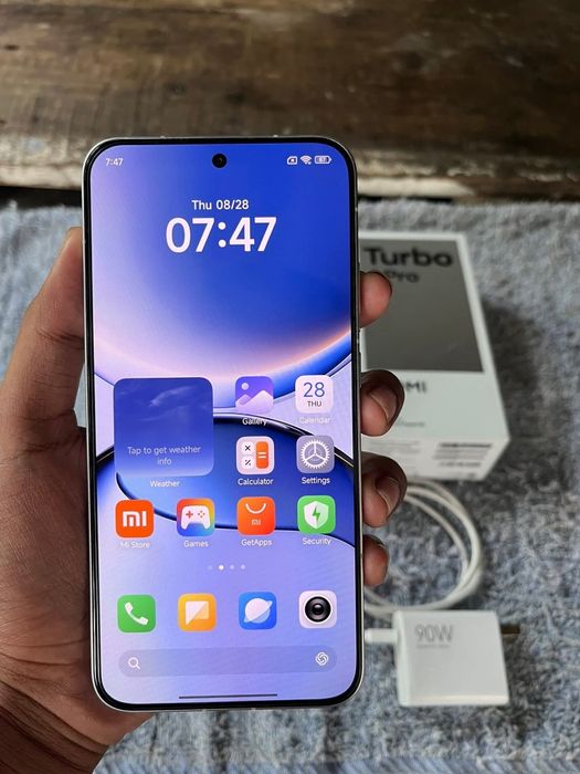 Redmi Tubo 4 Pro (POCO F7) 12/256gb Yangi