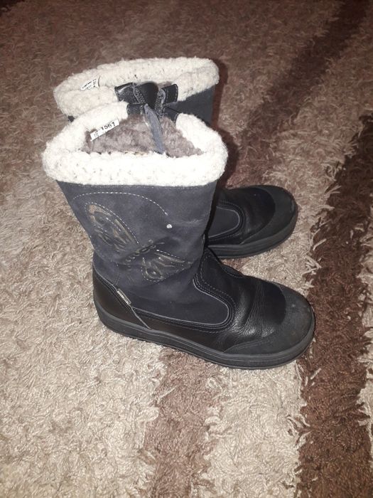 Продам детские зимние сапоги для девочки