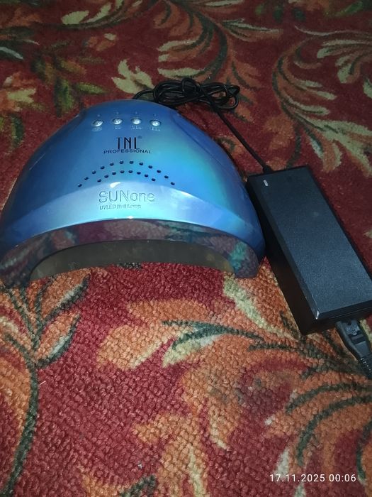 Лампа для сушки гель лаков