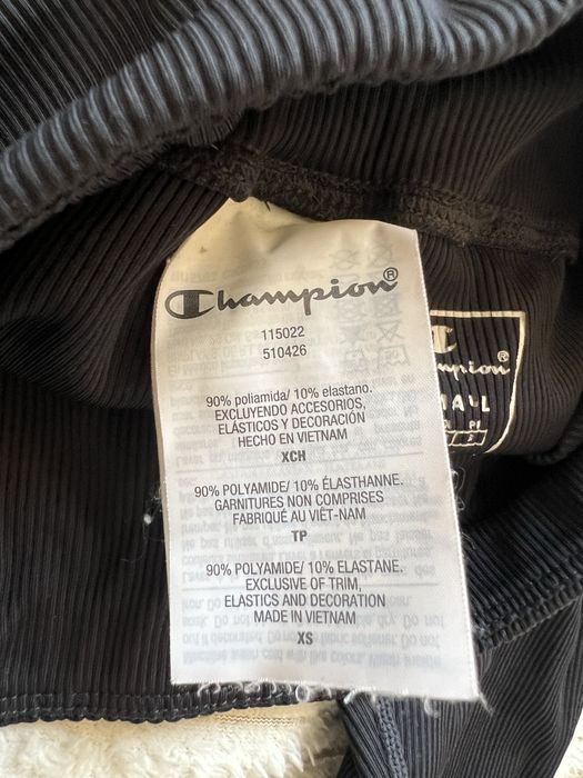 Клин Champion – никога не е носен