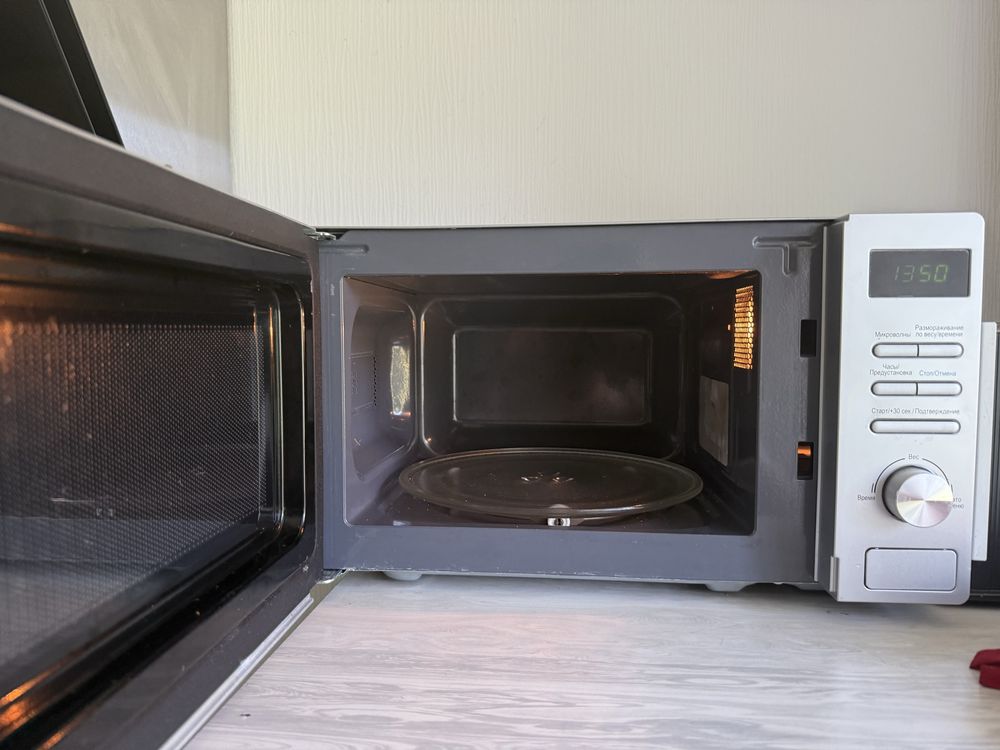 Микроволновая печь Midea