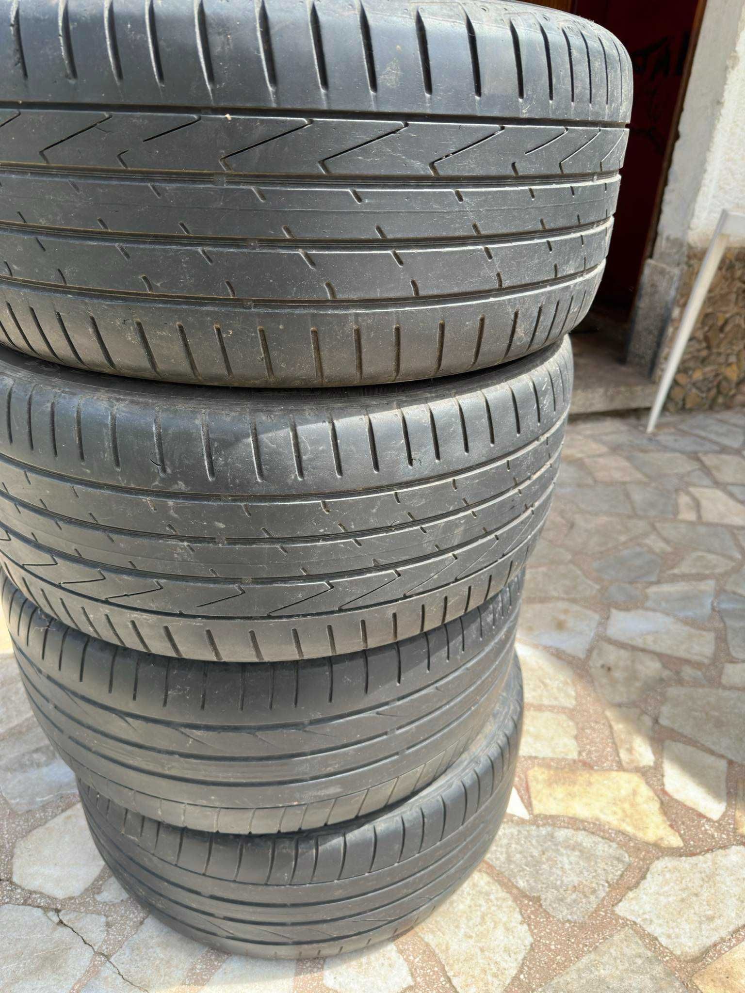 Гуми Hankook r17