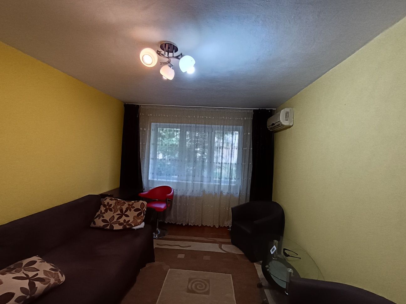 Vând apartament 2 camere M14 !
