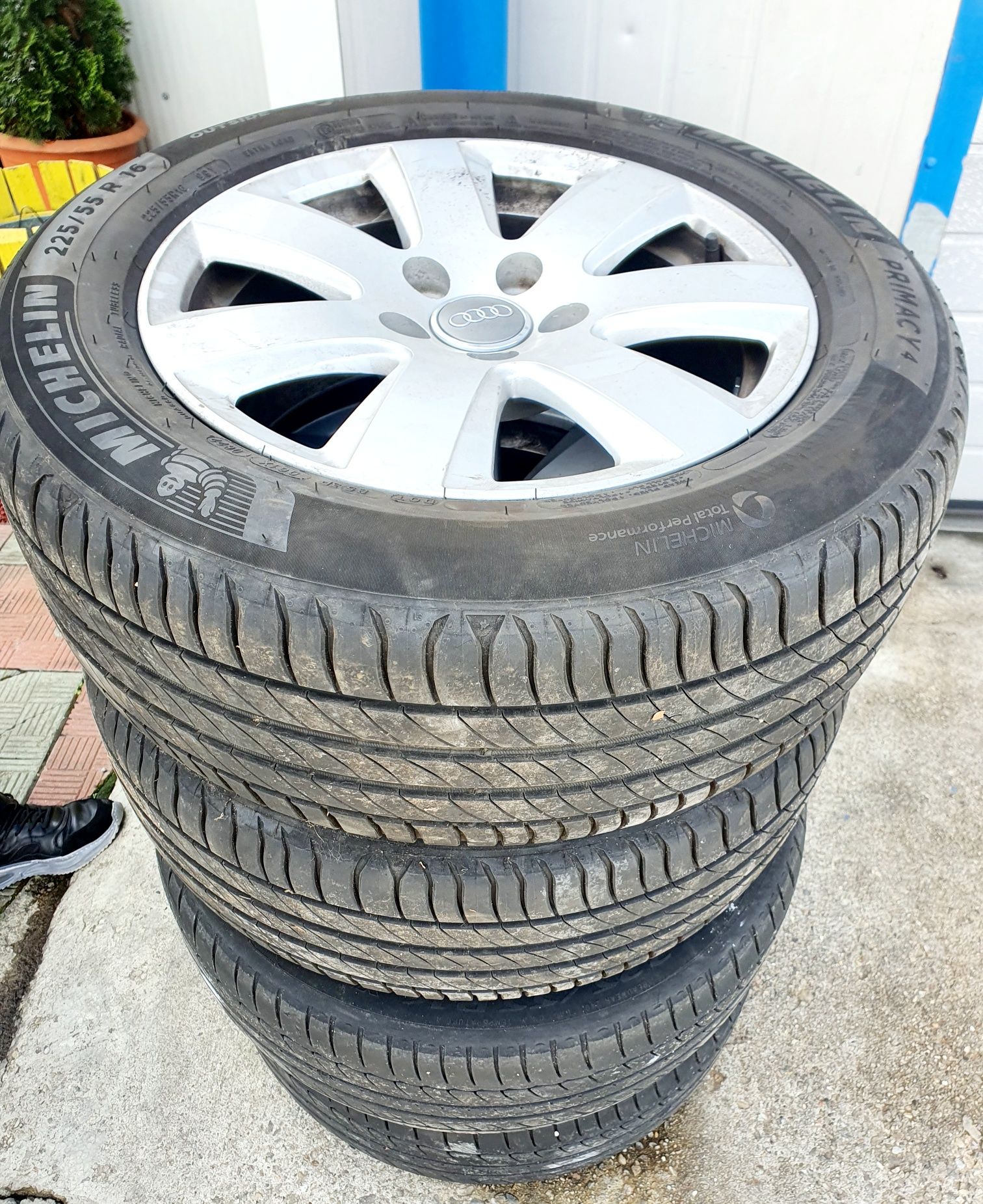 Jante 16 Audi 225 55 R16  cu anvelope Michelin