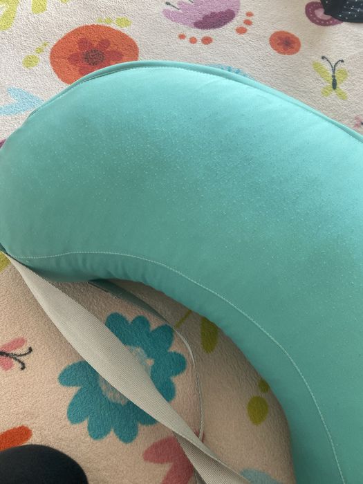 Възглавницата Matea кърмене