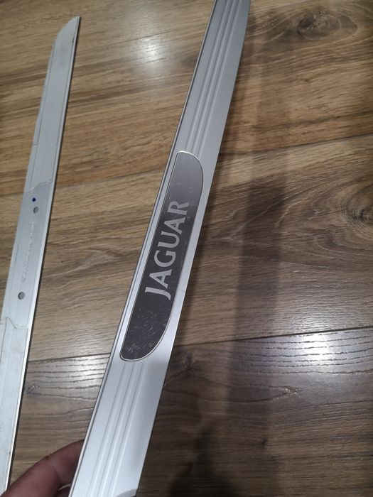 Лайстни за прагове за Ягуар