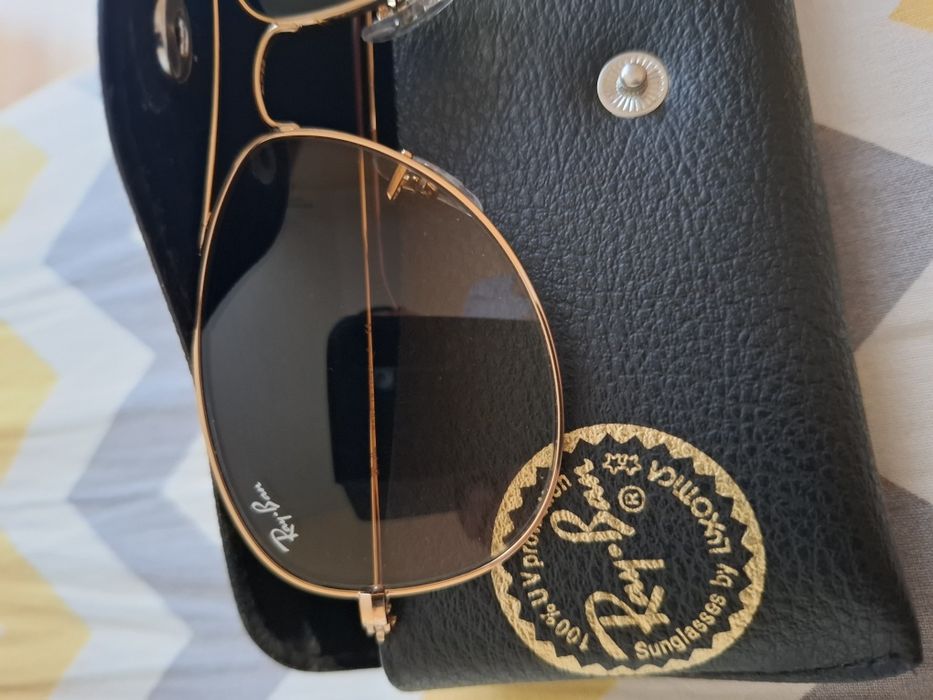 Vînd ochelari de soare Ray.Ban originale