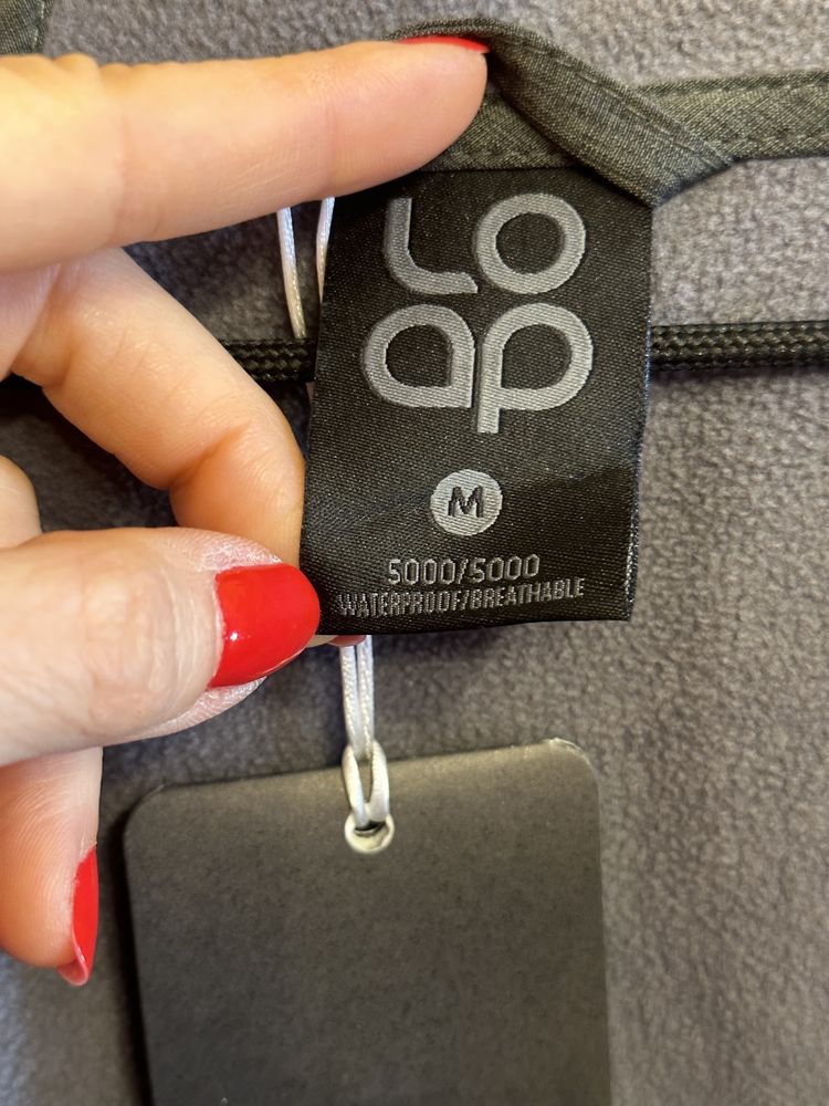 Haină marca LOAP, nouă, cu etichetă, model deosebit