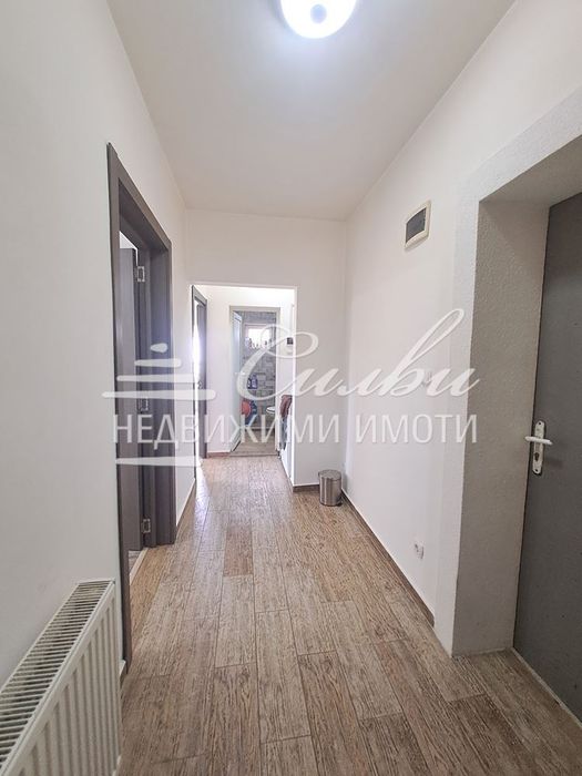 Продава се Тристаен апартамент в Шумен, Център - 74 кв.м за 1586 €/кв.м - Снимка #8