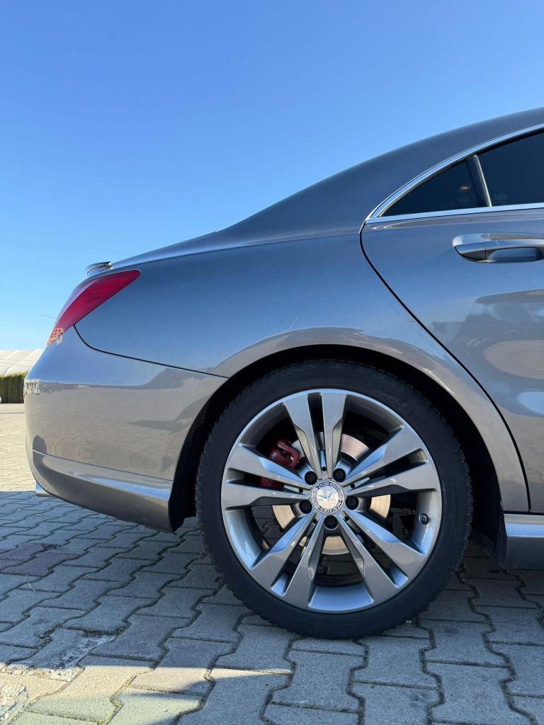 Mercedes-Benz CLA 220D