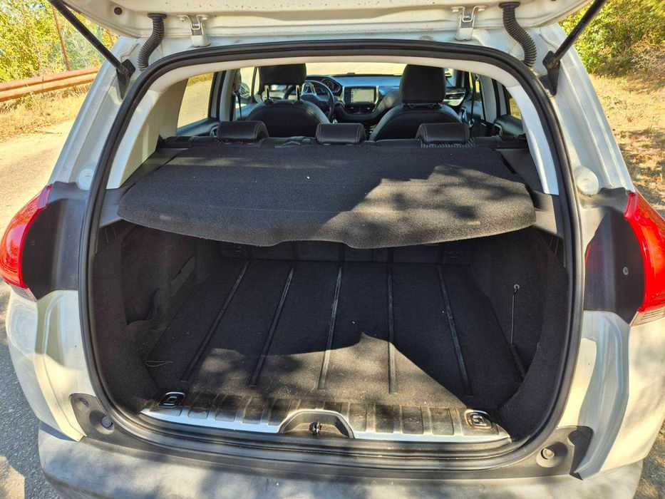 Peugeot 2008 1.6БЕНЗИН 120кс- ПЕРФЕКТЕН МОТОР!