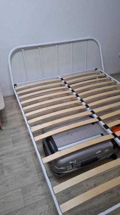 Кровать двухместная металлическая 160х200