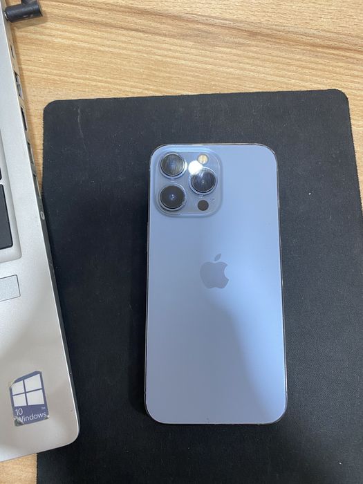 Продам айфон 13 про