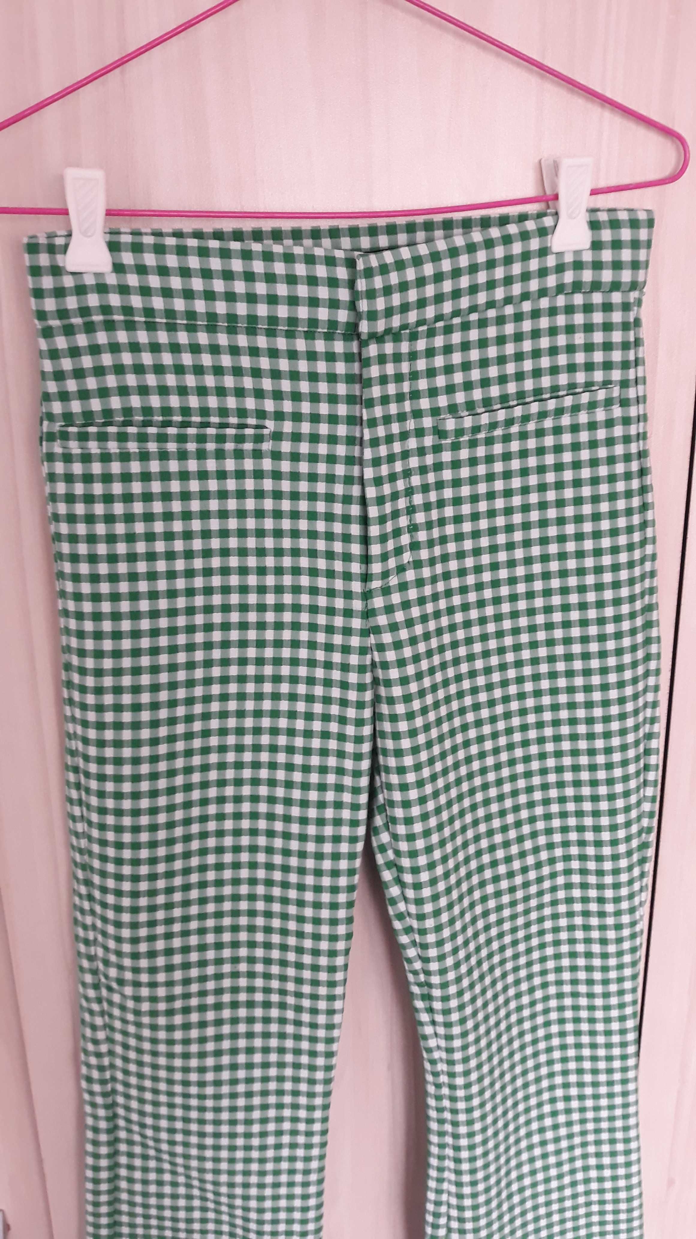 Зелени карирани панталони Zara