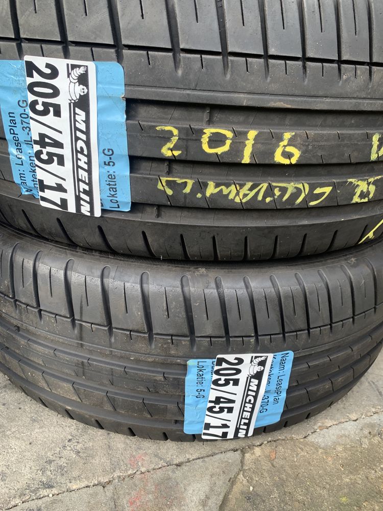 205/45/17 Michelin