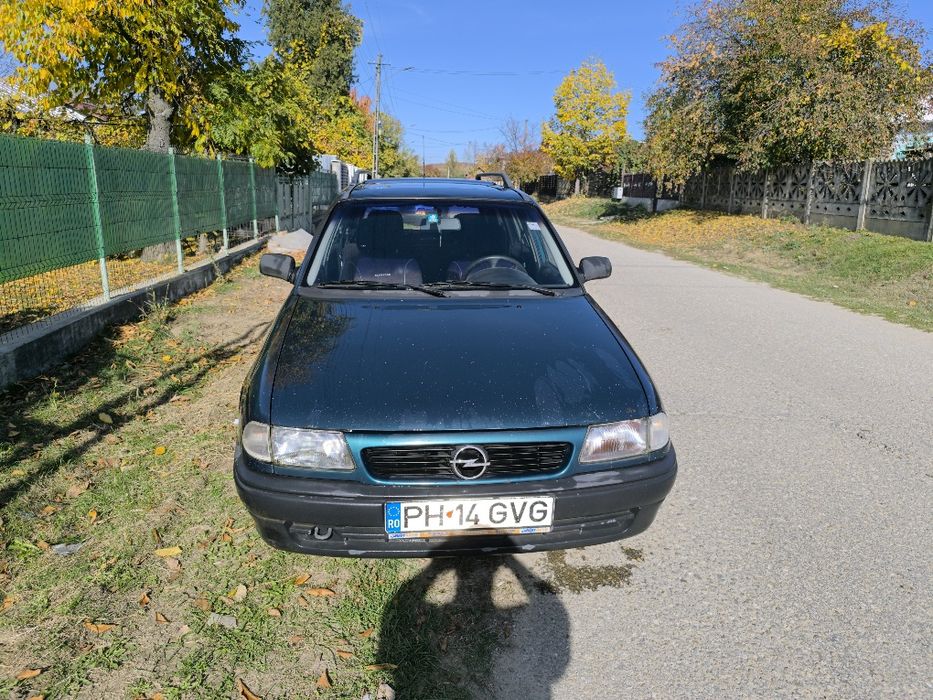 Vând Opel Astra F