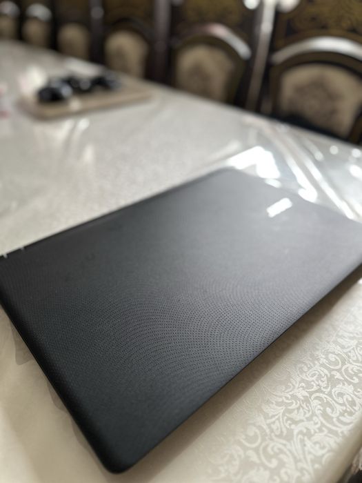 Офисный ноутбук Acer