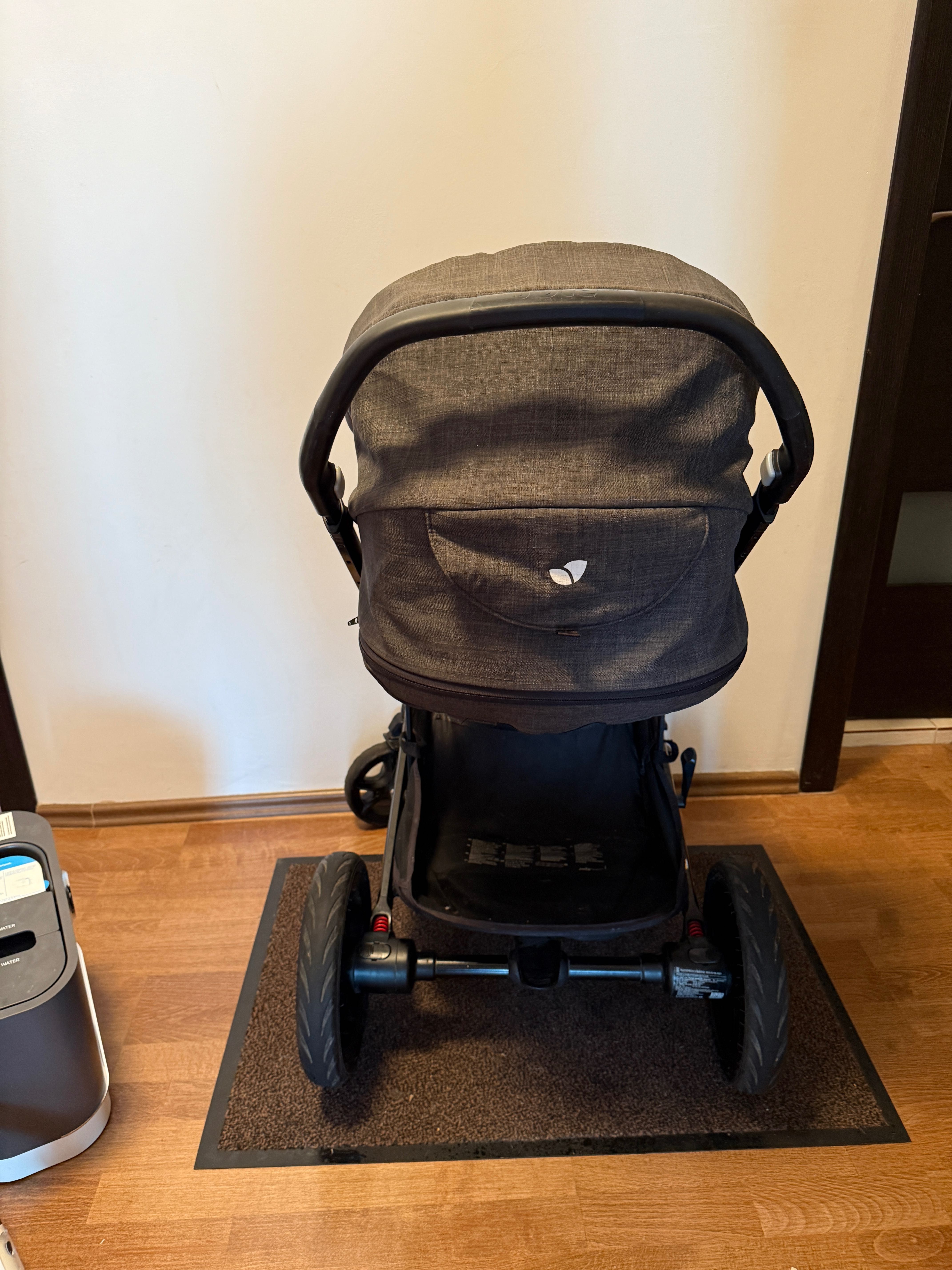 Carucior sport Joie Chrome 3 in 1+ husa picioare cadou