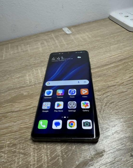 Vând sau schimb Huawei p30 pro stare bună
