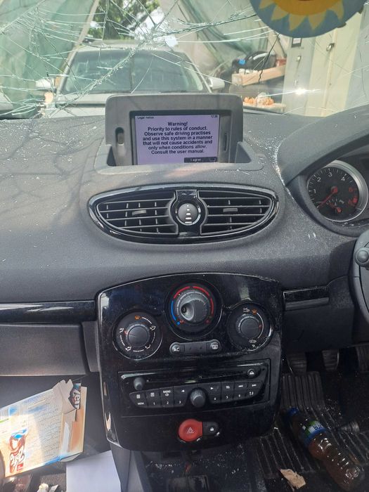 Radio Cd-player Renault Clio 3 Navigatie color TOM-TOM