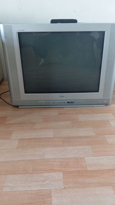 Продам телевизор